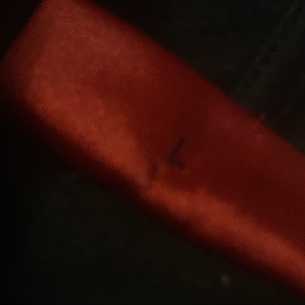 Used - Picture 4 of 4